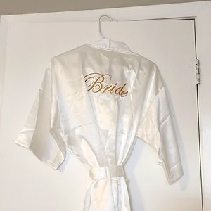 Silky White Bridal Robe Size L NWT